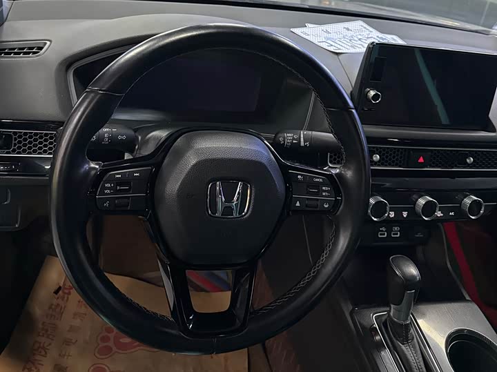 Фото 19 - Honda Civic