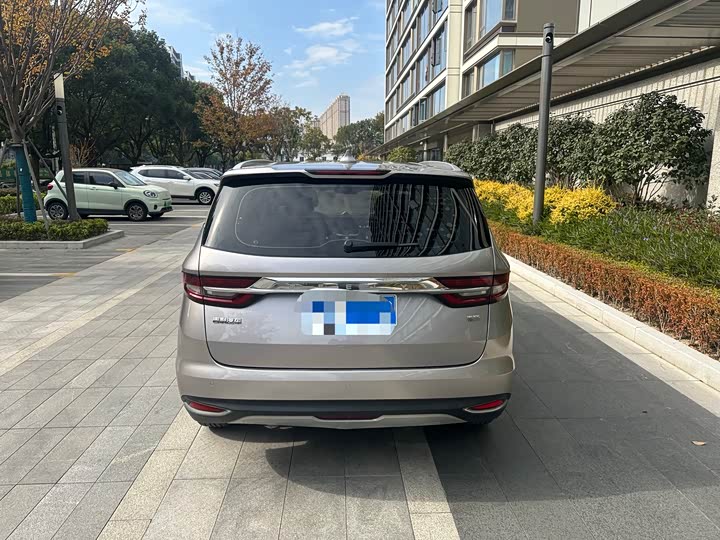 Фото 8 - Geely Jiaji