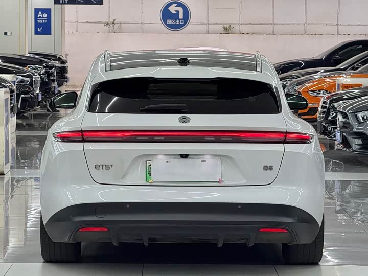 Фото 9 - Nio ET5T