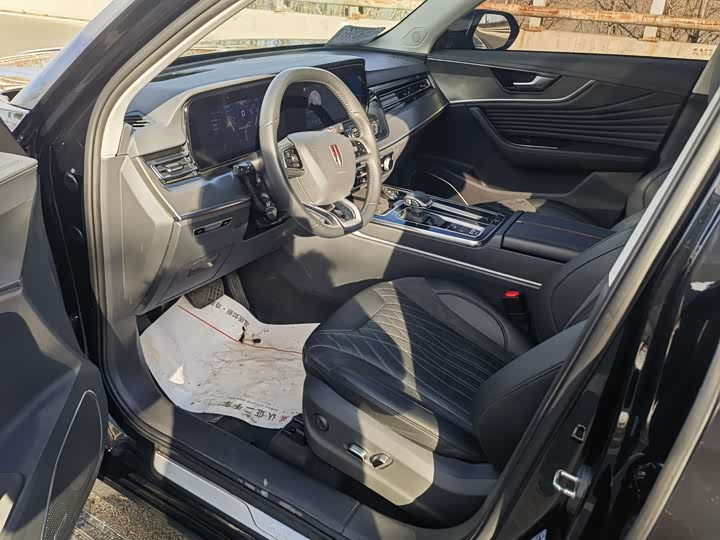 Фото 7 - Hongqi HS5