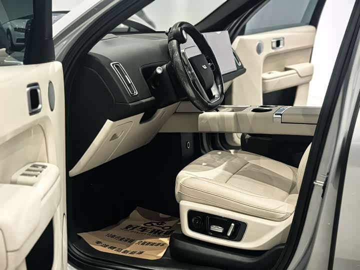 Фото 11 - LiXiang L9