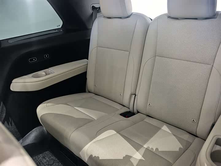 Фото 14 - LiXiang L9