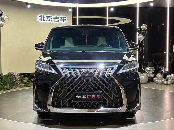 Фото 2 - Toyota Vellfire