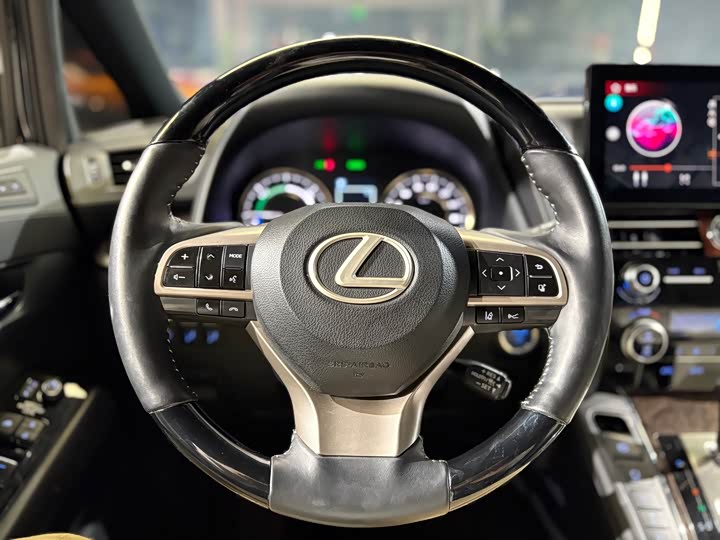 Фото 9 - Toyota Vellfire