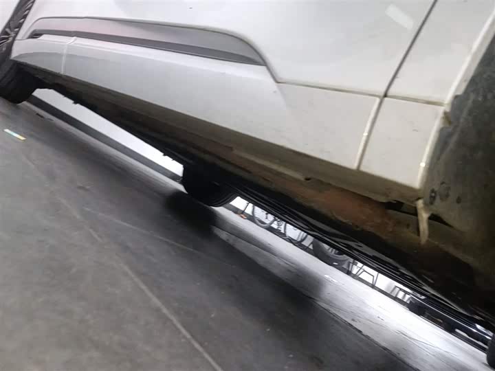 Фото 21 - Denza D9