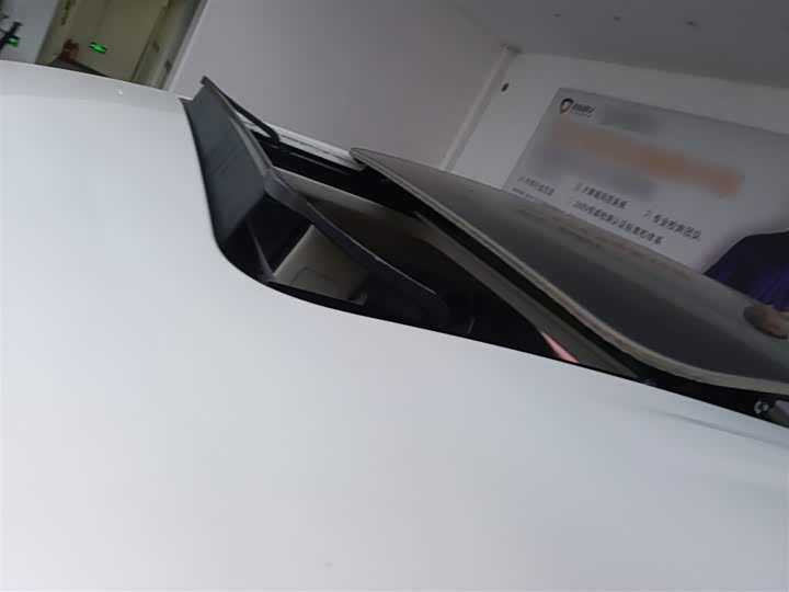 Фото 27 - Denza D9