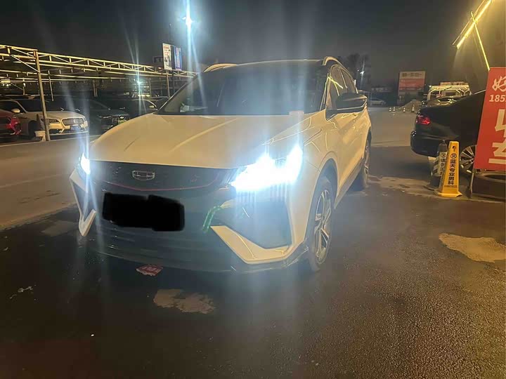 Фото 1 - Geely Coolray