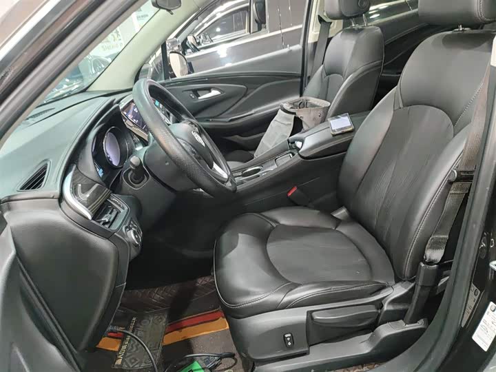 Фото 15 - Buick Envision Plus