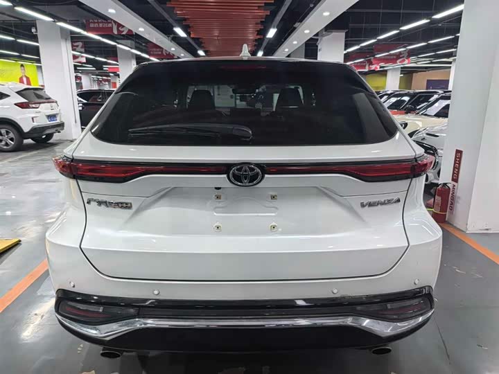 Фото 15 - Toyota Venza