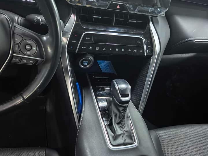 Фото 9 - Toyota Venza