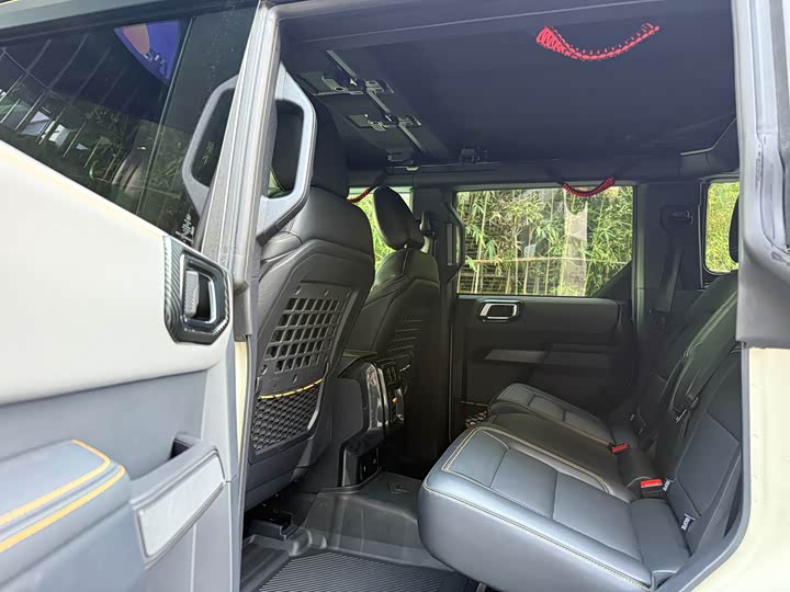 Фото 15 - Ford Bronco