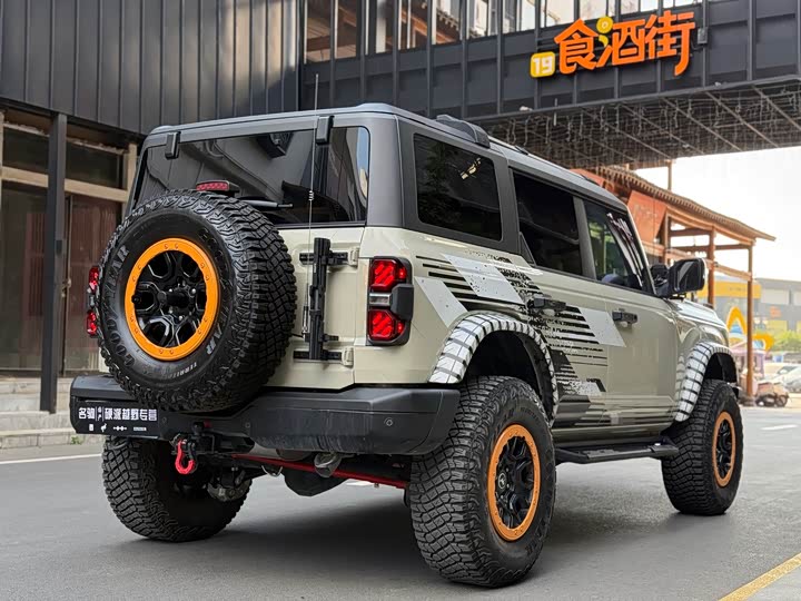 Фото 3 - Ford Bronco