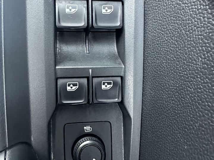 Фото 21 - Volkswagen Tharu