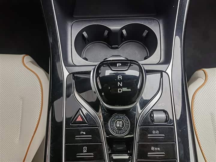 Фото 13 - BYD Qin Plus