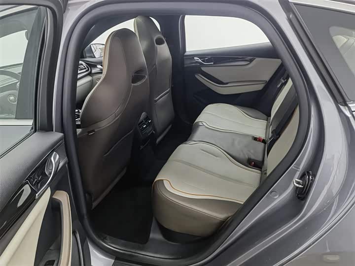 Фото 15 - BYD Qin Plus