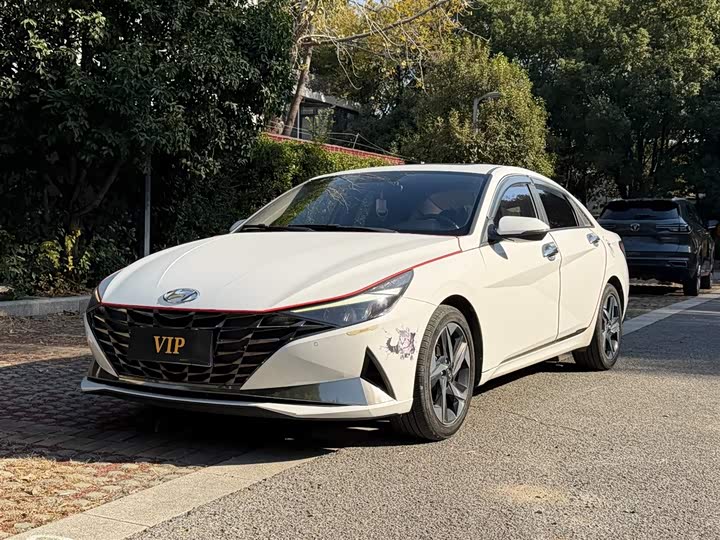 Фото 1 - Hyundai Elantra N line