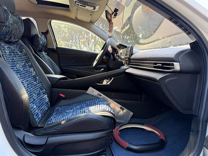 Фото 11 - Hyundai Elantra N line