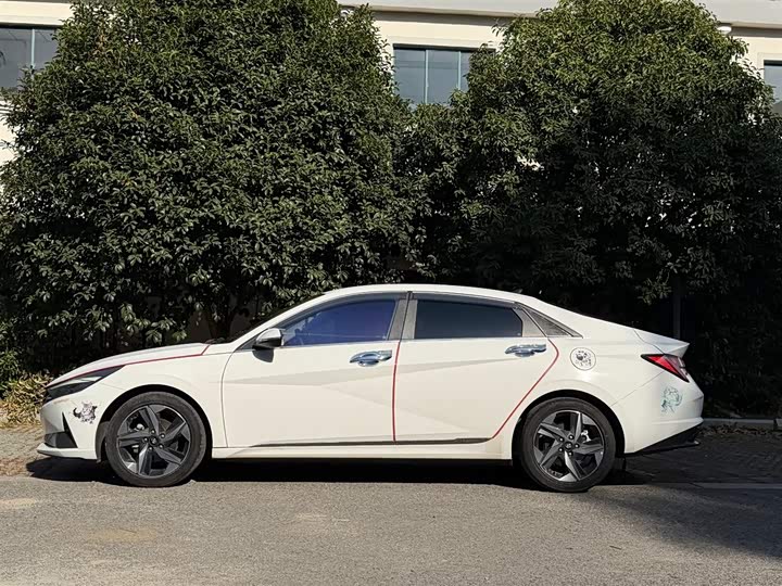 Фото 4 - Hyundai Elantra N line