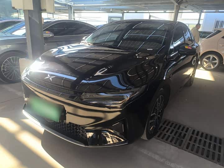 Фото 2 - XPeng P5