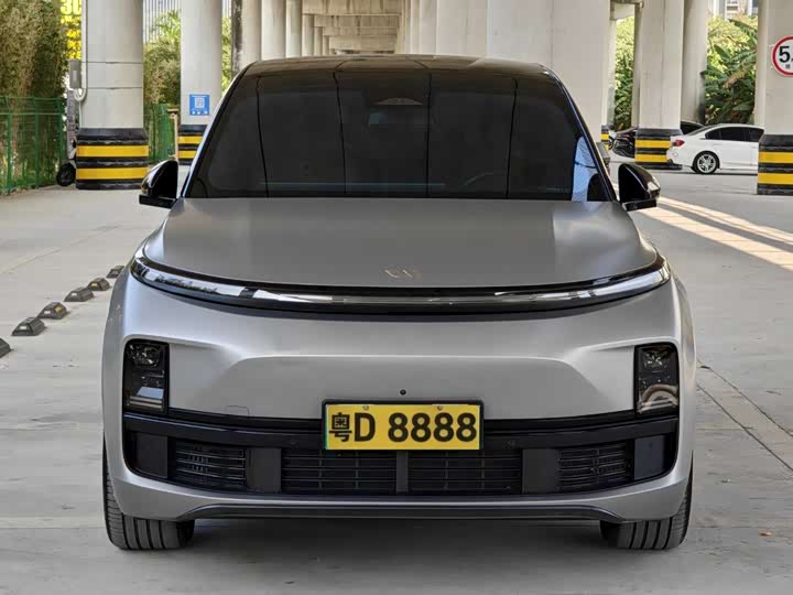 Фото 2 - LiXiang L8