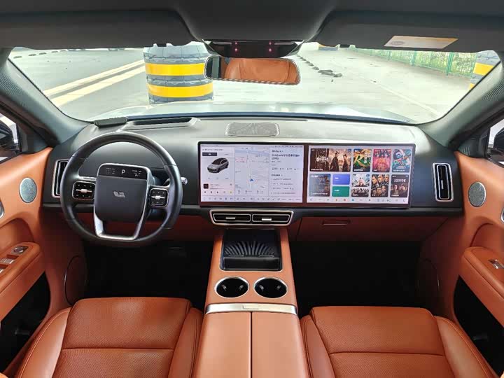 Фото 8 - LiXiang L8