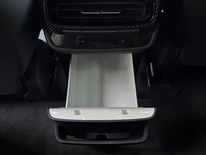 Фото 13 - Xiaomi SU7 Ultra