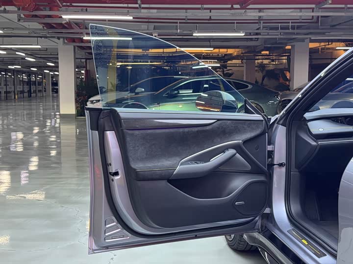 Фото 6 - Xiaomi SU7 Ultra