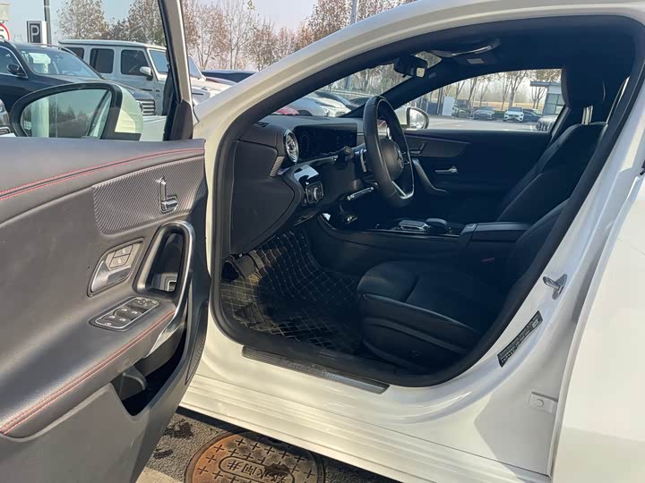 Фото 6 - Mercedes-Benz A-Class