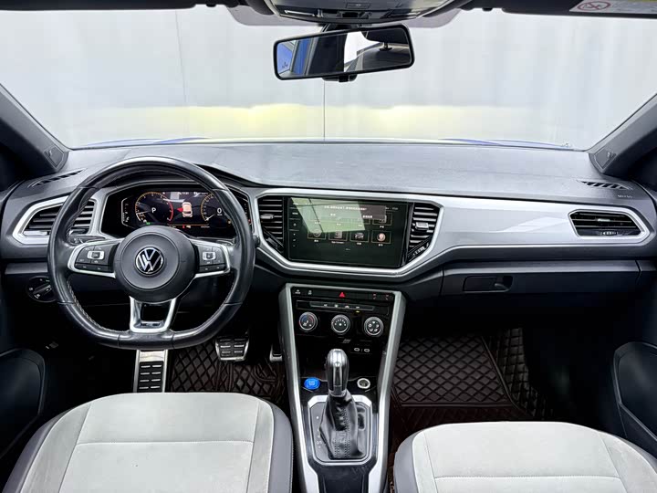 Фото 8 - Volkswagen T-Roc