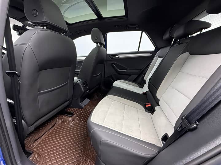 Фото 9 - Volkswagen T-Roc