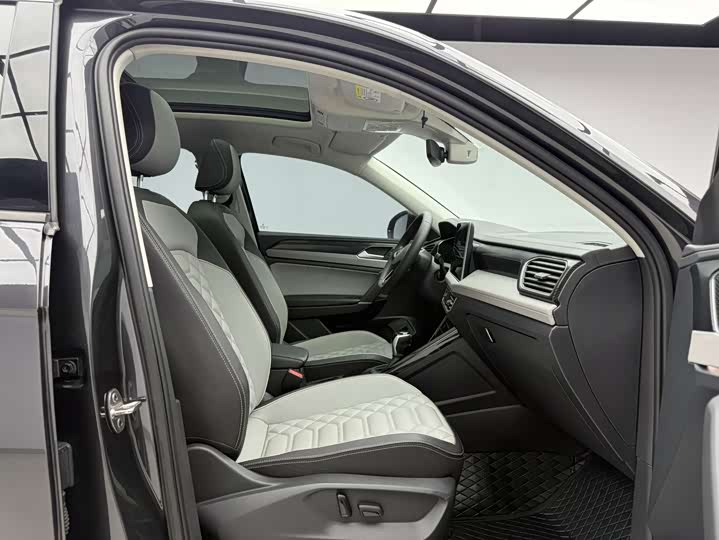 Фото 11 - Volkswagen Tayron