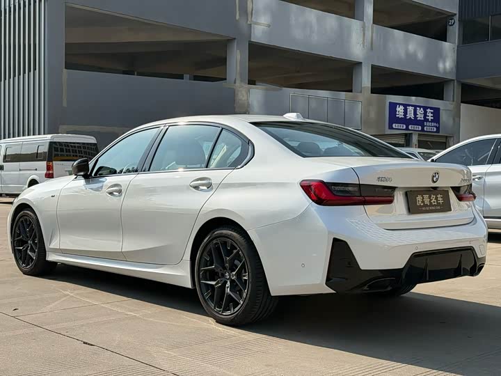 Фото 9 - BMW 3 Series