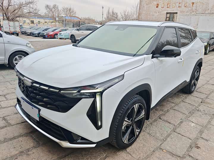 Фото 1 - Geely Atlas