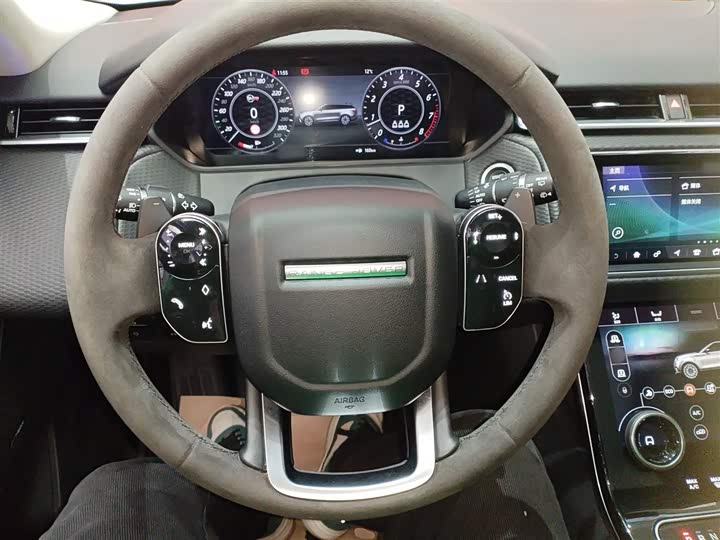 Фото 11 - Land Rover Range Rover Velar