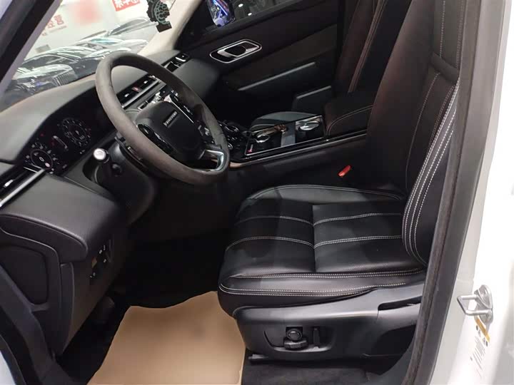 Фото 15 - Land Rover Range Rover Velar