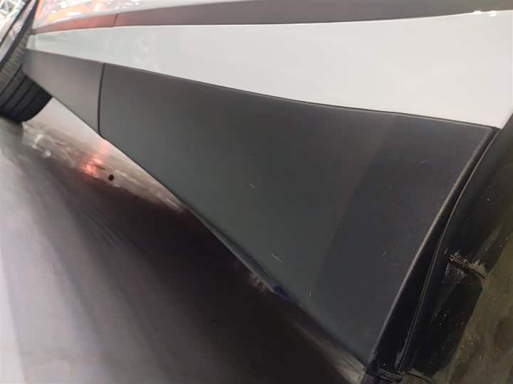 Фото 22 - Land Rover Range Rover Velar