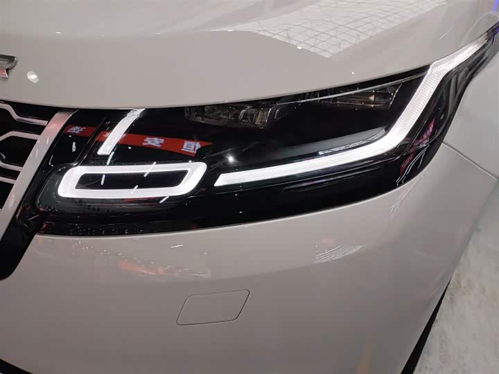 Фото 24 - Land Rover Range Rover Velar