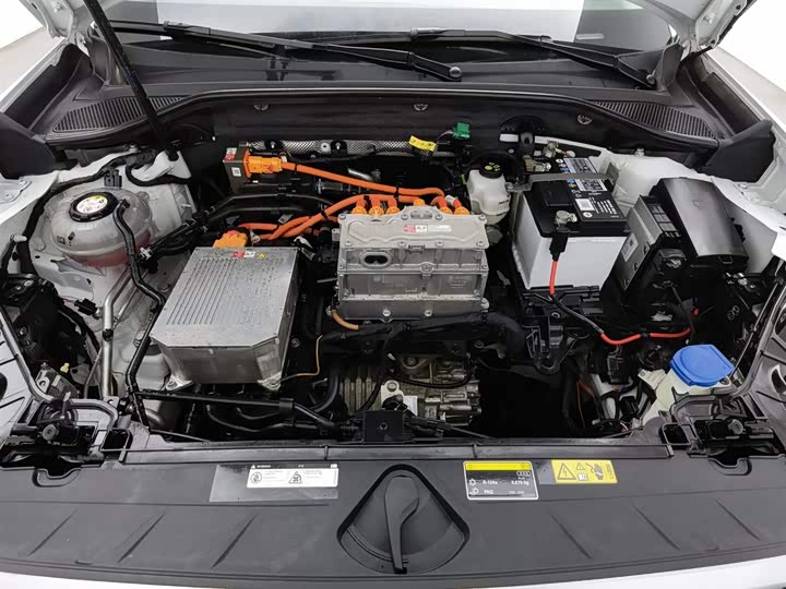 Фото 6 - Audi Q2L e-tron