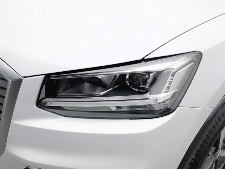 Фото 7 - Audi Q2L e-tron