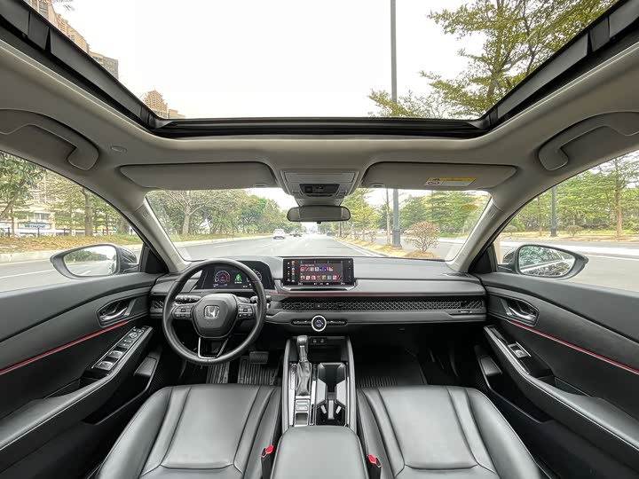 Фото 5 - Honda Accord