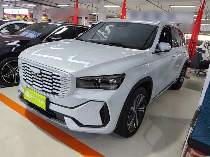 Фото 2 - Geely Monjaro