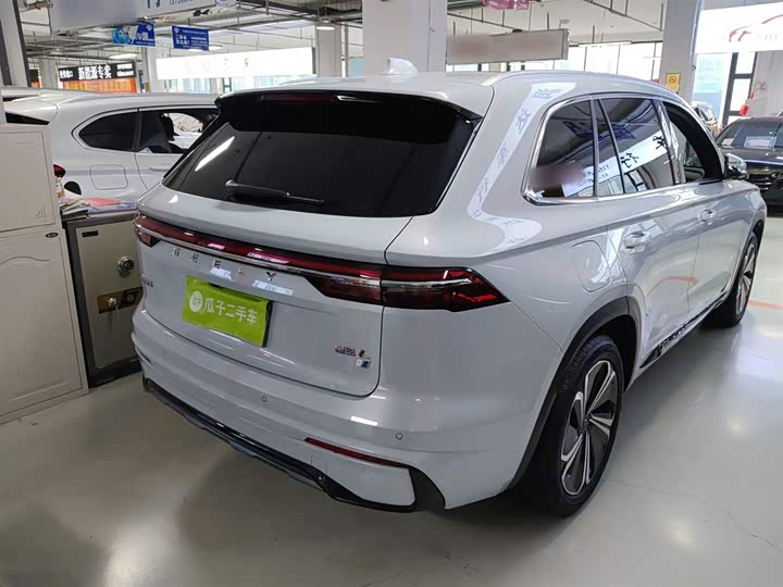 Фото 7 - Geely Monjaro