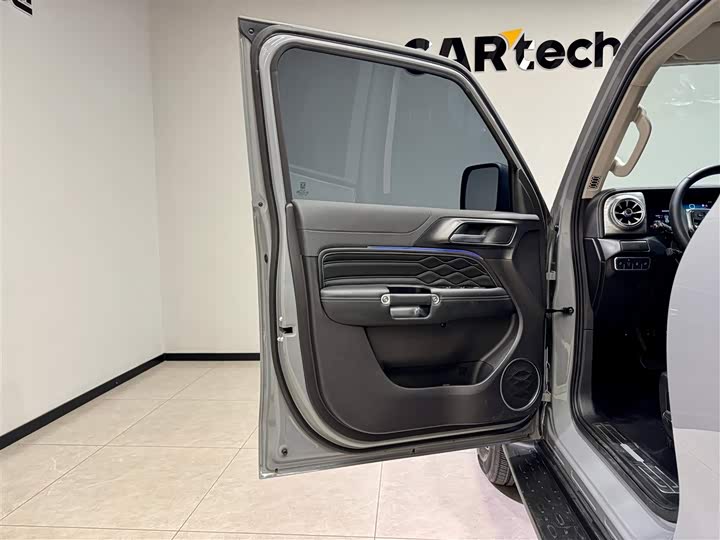 Фото 15 - Tank 300