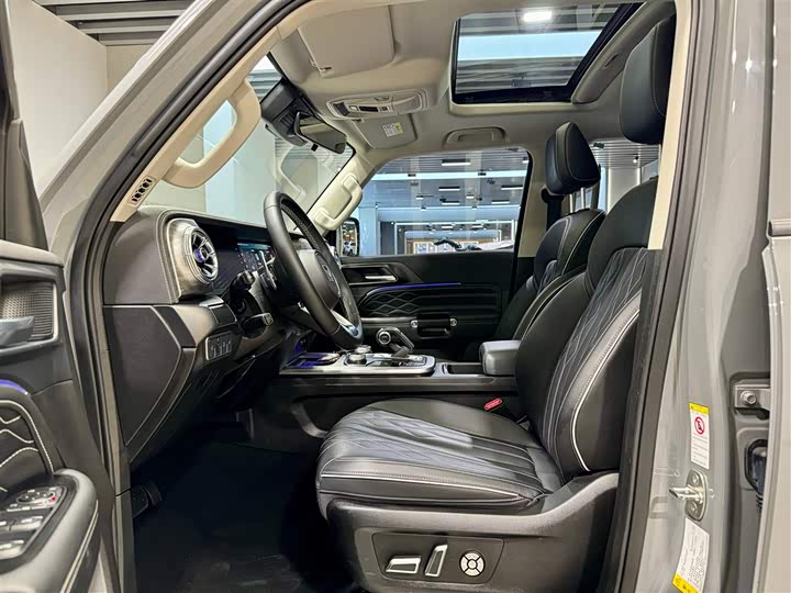 Фото 16 - Tank 300