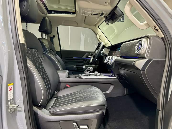 Фото 17 - Tank 300