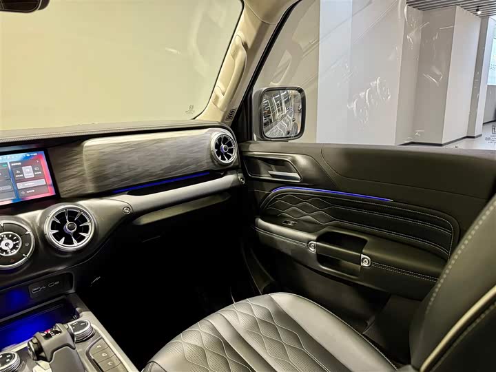 Фото 27 - Tank 300