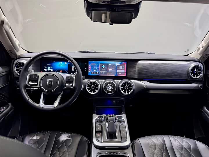 Фото 29 - Tank 300