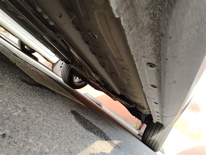 Фото 19 - Dongfeng Aeolus Haohan