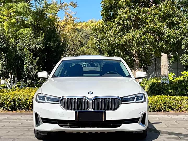 Фото 2 - BMW 5 Series