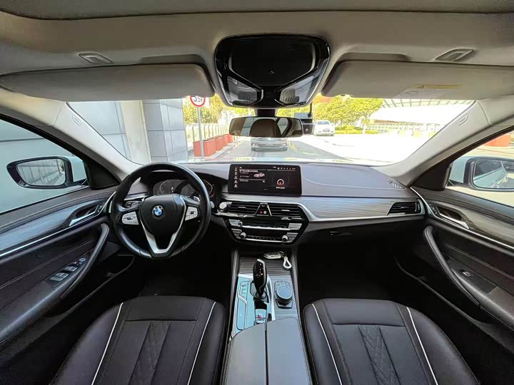 Фото 4 - BMW 5 Series